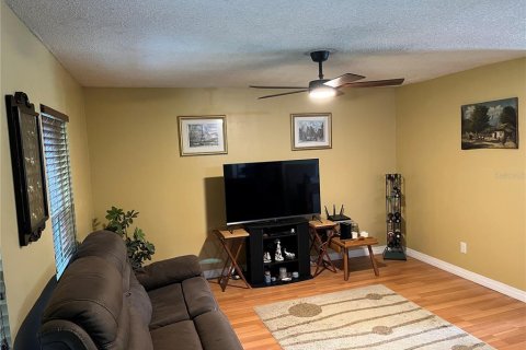 Villa ou maison à vendre à Orlando, Floride: 2 chambres, 95.22 m2 № 2408102 - photo 11