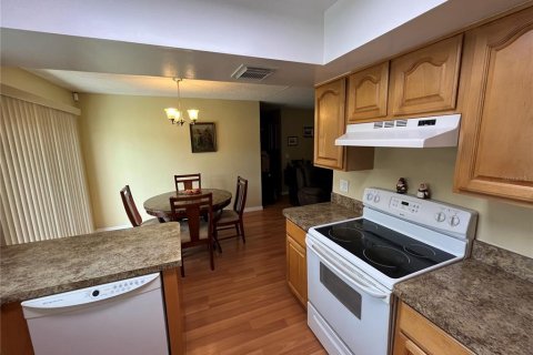 Villa ou maison à vendre à Orlando, Floride: 2 chambres, 95.22 m2 № 2408102 - photo 14