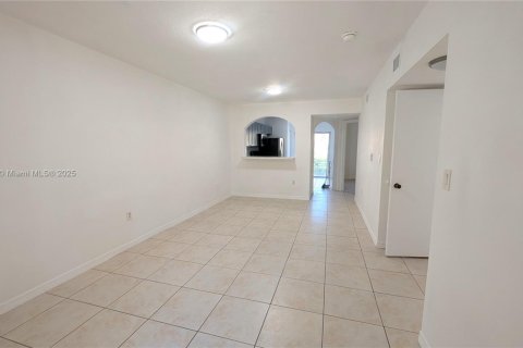 Купить кондоминиум в Хомстед, Флорида 2 спальни, 85.47м2, № 2035309 - фото 13