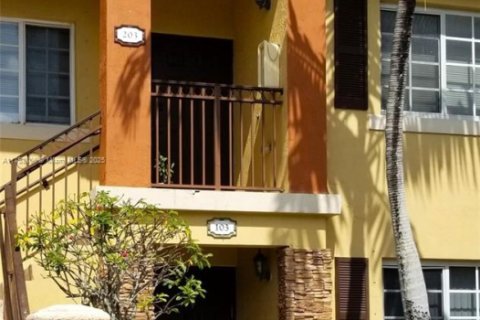 Купить кондоминиум в Хомстед, Флорида 2 спальни, 85.47м2, № 2035309 - фото 3