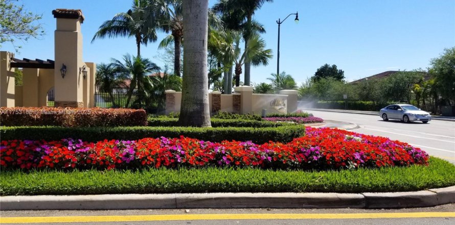 Кондоминиум с 2 спальнями в Хомстед, Флорида № 2035309