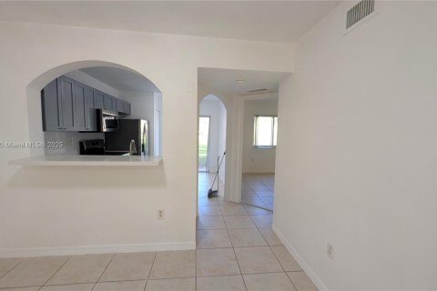 Купить кондоминиум в Хомстед, Флорида 2 спальни, 85.47м2, № 2035309 - фото 5