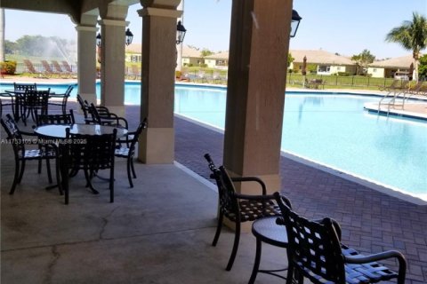 Купить кондоминиум в Хомстед, Флорида 2 спальни, 85.47м2, № 2035309 - фото 23