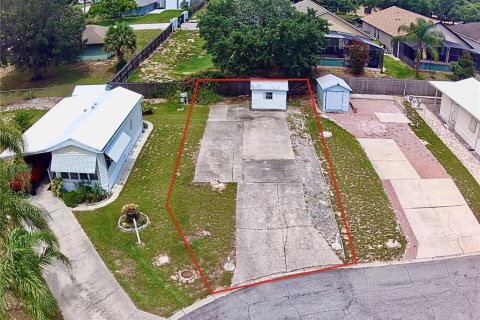 Apartamento en alquiler en Davenport, Florida, 250.84 m2 № 1800118 - foto 2