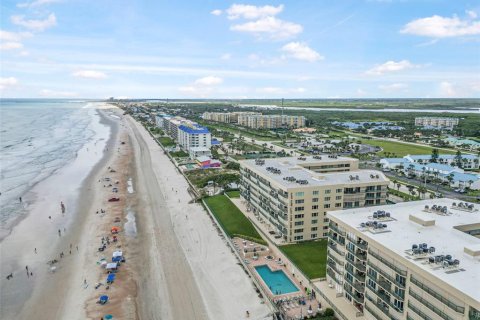 Condo in Port Orange, Florida, 3 bedrooms  № 1894463 - photo 5