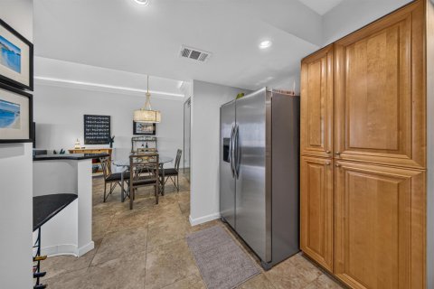 Condo in Fort Lauderdale, Florida, 2 bedrooms  № 2398220 - photo 15