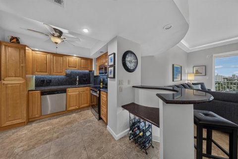 Condo in Fort Lauderdale, Florida, 2 bedrooms  № 2398220 - photo 5