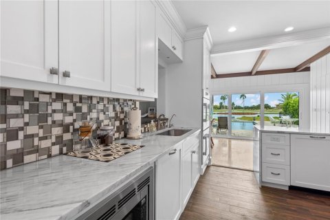 Villa ou maison à vendre à Bradenton, Floride: 4 chambres, 314.38 m2 № 2398632 - photo 15