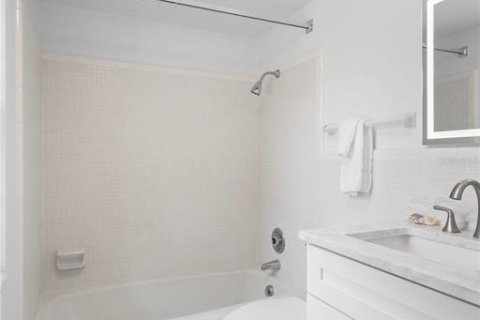 Villa ou maison à vendre à Bradenton, Floride: 4 chambres, 314.38 m2 № 2398632 - photo 24