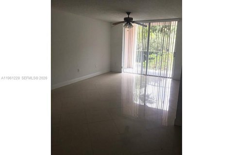 Condominio en alquiler en Miramar, Florida, 2 dormitorios, 91.32 m2 № 2025988 - foto 7