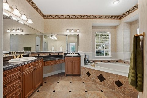 Villa ou maison à vendre à Windermere, Floride: 4 chambres, 335.1 m2 № 2422833 - photo 12
