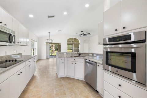 Villa ou maison à vendre à Trinity, Floride: 3 chambres, 166.57 m2 № 2223687 - photo 14