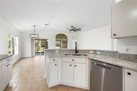 Villa ou maison à vendre à Trinity, Floride: 3 chambres, 166.57 m2 № 2223687 - photo 12
