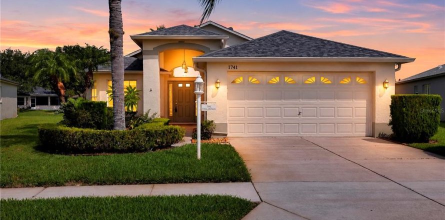 Villa ou maison à Trinity, Floride 3 chambres, 166.57 m2 № 2223687