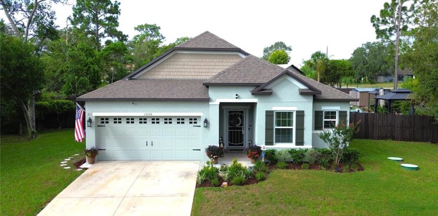 House in Spring Hill, Florida 3 bedrooms, 185.62 sq.m. № 2202920