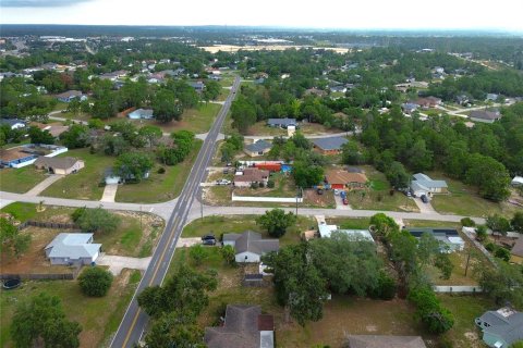 House in Spring Hill, Florida 3 bedrooms, 185.62 sq.m. № 2202920 - photo 26
