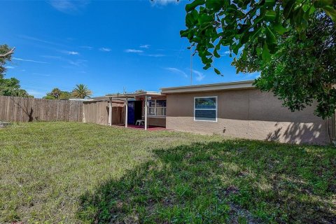 Casa en venta en Holiday, Florida, 3 dormitorios, 139.73 m2 № 1908676 - foto 28