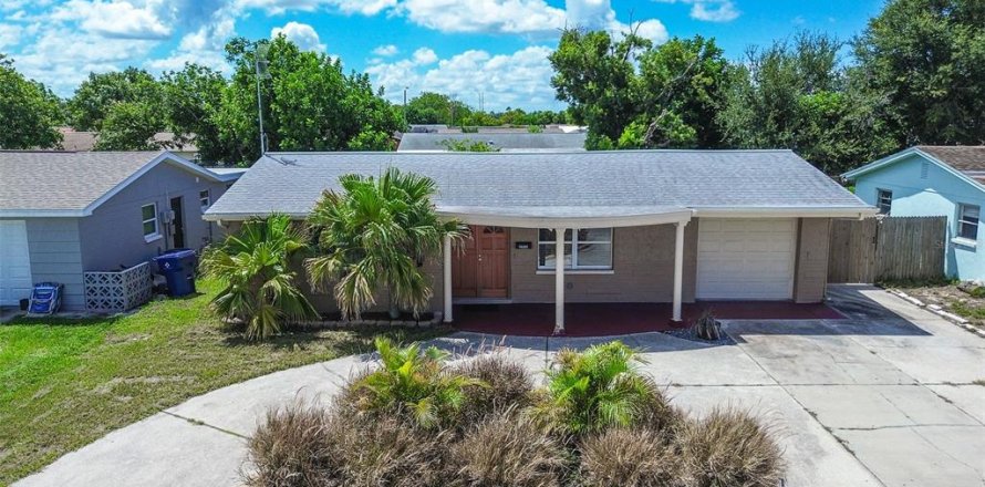 Casa en Holiday, Florida 3 dormitorios, 139.73 m2 № 1908676