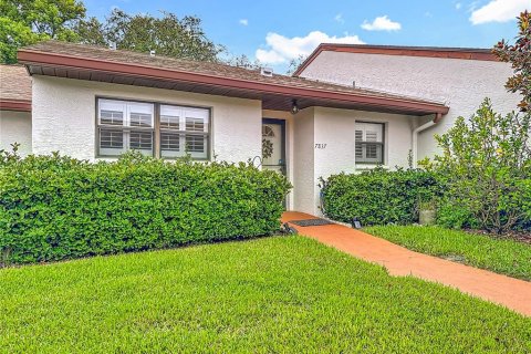 Condo in Port Richey, Florida, 2 bedrooms  № 1901902 - photo 5