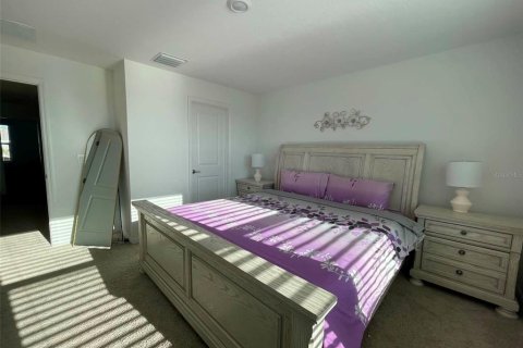 Townhouse in Wesley Chapel, Florida 3 bedrooms, 127.55 sq.m. № 2203850 - photo 14
