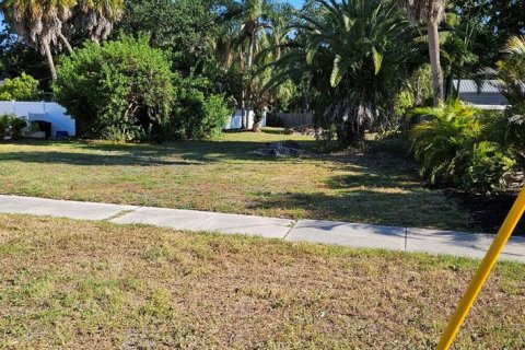 Terreno en venta en Gulfport, Florida № 1917408 - foto 2