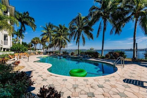 Condominio en alquiler en Punta Gorda, Florida, 3 dormitorios, 170.1 m2 № 1914419 - foto 5