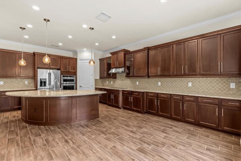House in Wesley Chapel, Florida 4 bedrooms, 304.16 sq.m. № 1847890 - photo 15
