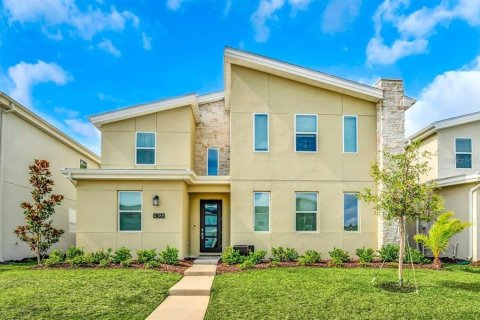 House in Kissimmee, Florida 8 bedrooms, 398.46 sq.m. № 2229953