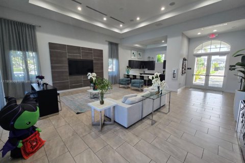 Adosado en alquiler en Homestead, Florida, 3 dormitorios, 123.37 m2 № 1956680 - foto 21