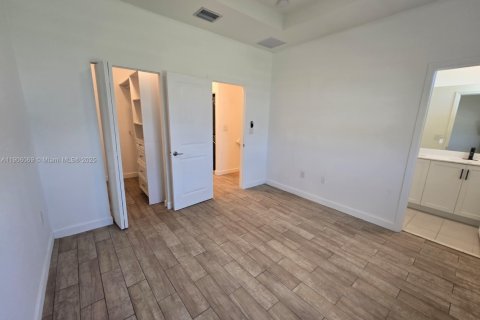 Adosado en alquiler en Homestead, Florida, 3 dormitorios, 123.37 m2 № 1956680 - foto 12