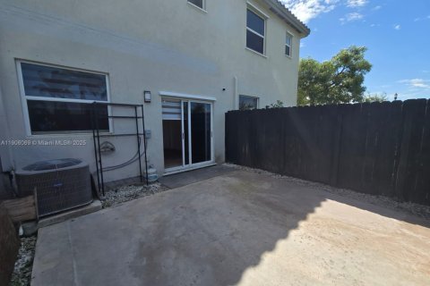 Adosado en alquiler en Homestead, Florida, 3 dormitorios, 123.37 m2 № 1956680 - foto 18