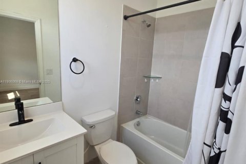 Adosado en alquiler en Homestead, Florida, 3 dormitorios, 123.37 m2 № 1956680 - foto 17