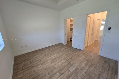 Adosado en alquiler en Homestead, Florida, 3 dormitorios, 123.37 m2 № 1956680 - foto 13