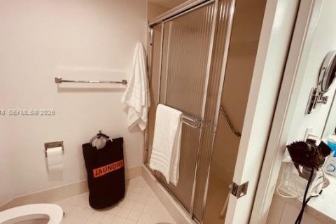 Condo in Pembroke Pines, Florida, 2 bedrooms № 2030798 - photo 15