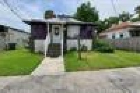 House in Palatka, Florida 3 bedrooms, 110 sq.m. № 767526 - photo 1