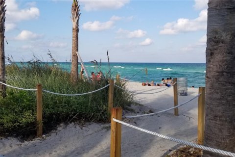 Appartement à louer à Miami Beach, Floride: 46.45 m2 № 1860042 - photo 19
