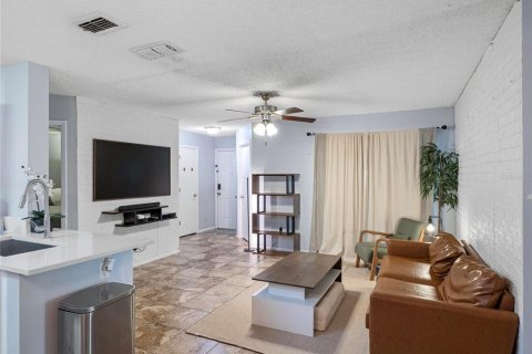 Copropriété à vendre à Lake Mary, Floride: 3 chambres, 102.19 m2 № 2383622 - photo 7