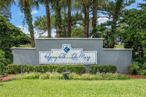 Copropriété à vendre à Lake Mary, Floride: 3 chambres, 102.19 m2 № 2383622 - photo 25
