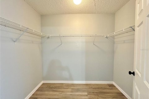 Condo in Winter Haven, Florida, 2 bedrooms  № 1636477 - photo 19