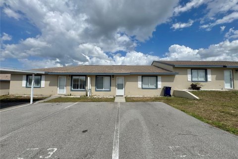 Condo in Winter Haven, Florida, 2 bedrooms  № 1636477 - photo 1