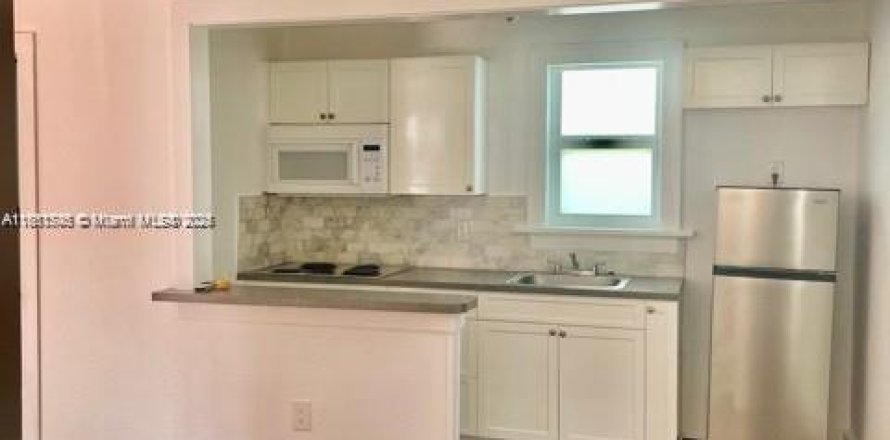 Villa ou maison à Miami, Floride 1 chambre, 55.74 m2 № 1892179