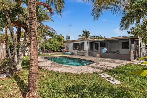 House in Homestead, Florida 3 bedrooms, 120.03 sq.m. № 1791095 - photo 25