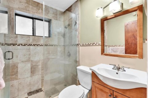 House in Homestead, Florida 3 bedrooms, 120.03 sq.m. № 1791095 - photo 18