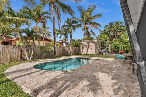 House in Homestead, Florida 3 bedrooms, 120.03 sq.m. № 1791095 - photo 22