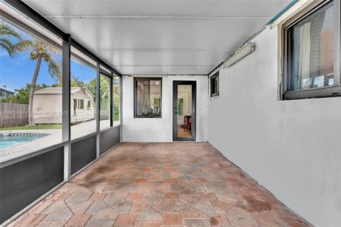 House in Homestead, Florida 3 bedrooms, 120.03 sq.m. № 1791095 - photo 26