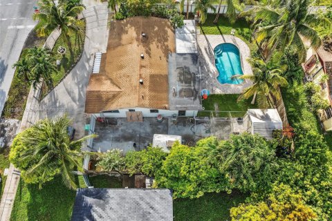 House in Homestead, Florida 3 bedrooms, 120.03 sq.m. № 1791095 - photo 27