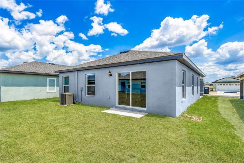 House in Lake Alfred, Florida 3 bedrooms, 114.36 sq.m. № 2122075 - photo 19