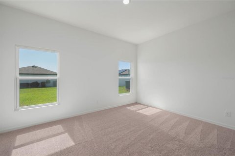 House in Lake Alfred, Florida 3 bedrooms, 114.36 sq.m. № 2122075 - photo 16