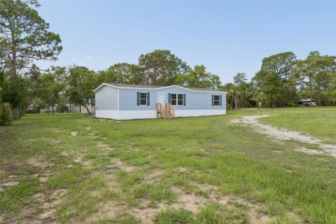House in Brooksville, Florida 3 bedrooms, 138.7 sq.m. № 2197323 - photo 3