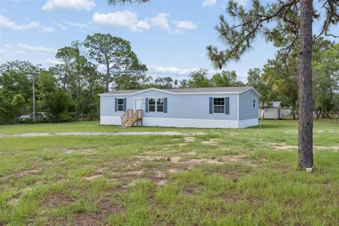 House in Brooksville, Florida 3 bedrooms, 138.7 sq.m. № 2197323 - photo 2